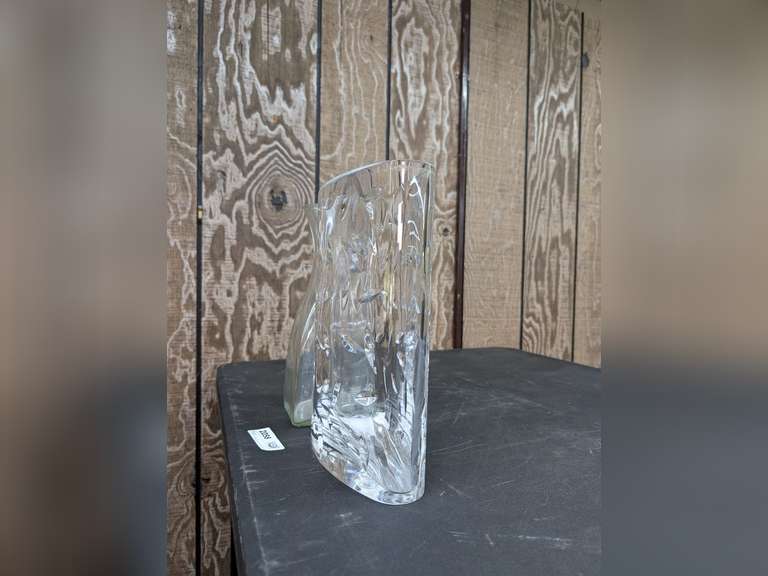 TIFFANY HEAVY CRYSTAL OVAL VASE AND BONUS GLASS VASE / CARAFE