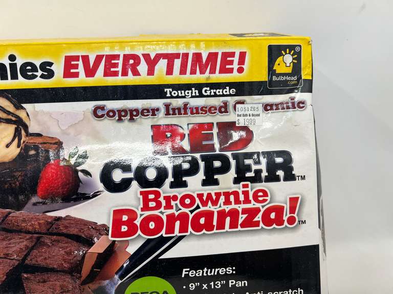 LR… Red copper Brownie Bonanza brownie maker, comes with the original box, see pictures for details.