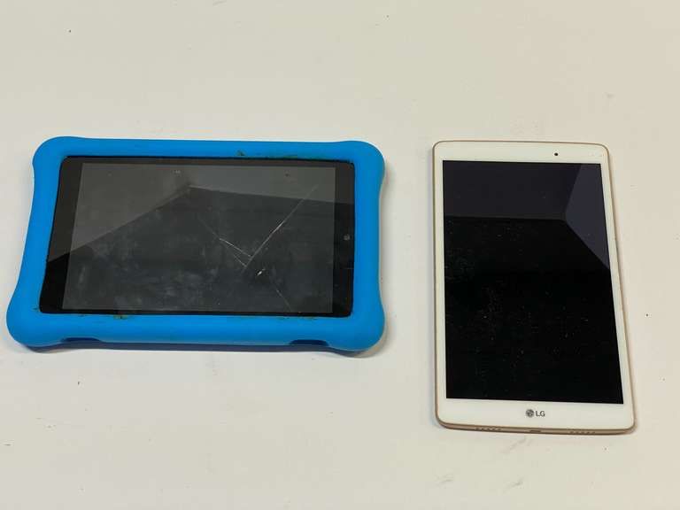 Small tablets, two pieces, working condition unknown, see pictures for details. image