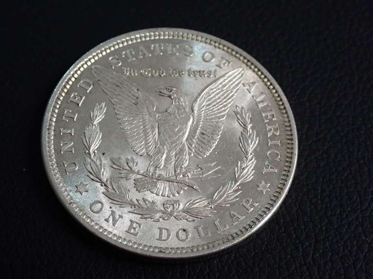 1921 MORGAN SILVER DOLLAR COIN