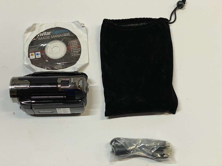 Vivitar DVR 870 HD video recorder, comes with storage bag, see picture for details. image