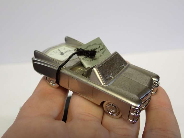 Linden Car Clock