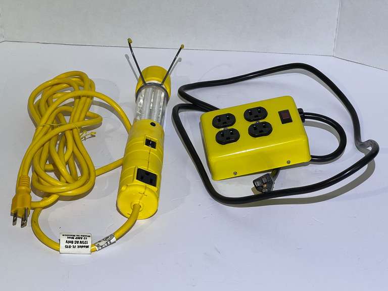 Fluorescent work light, also includes a four outlet shop box, see pictures for details. image