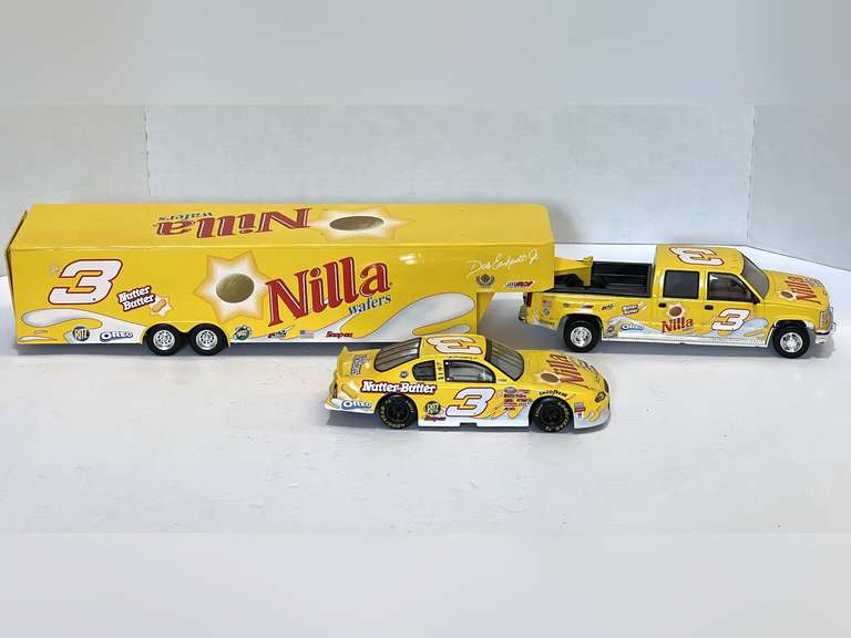 Dale Earnhardt Jr. #3 Nilla Wafers/Nutter Butter 2002 NASCAR die-cast replica set, featuring a race car and a hauler. See pictures for details. image