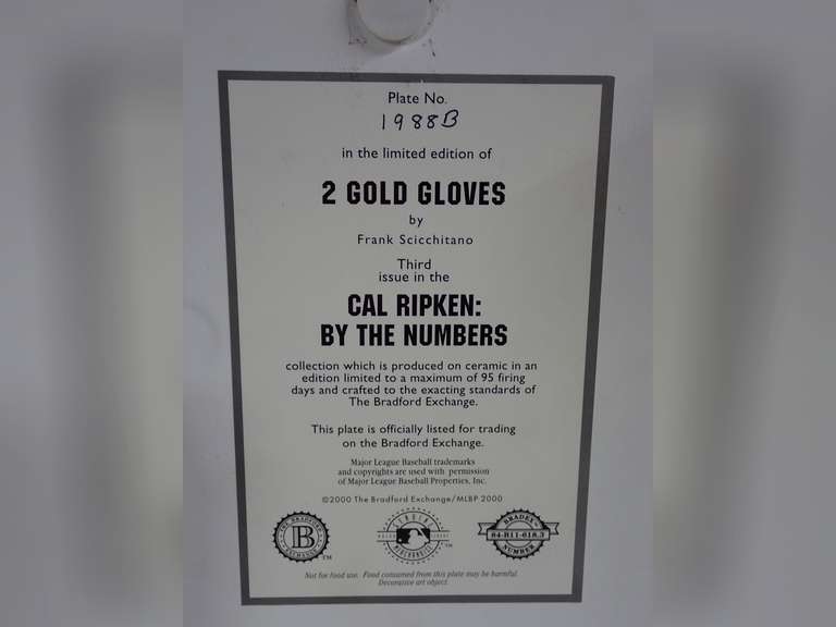 Cal Ripken Jr. 2 Gold Gloves Ceramic Plate Limited Edition