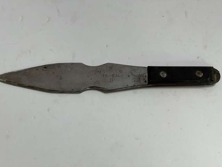 Throwing knife, see pictures for details. image