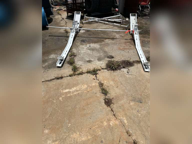 Full-size van ladder rack image