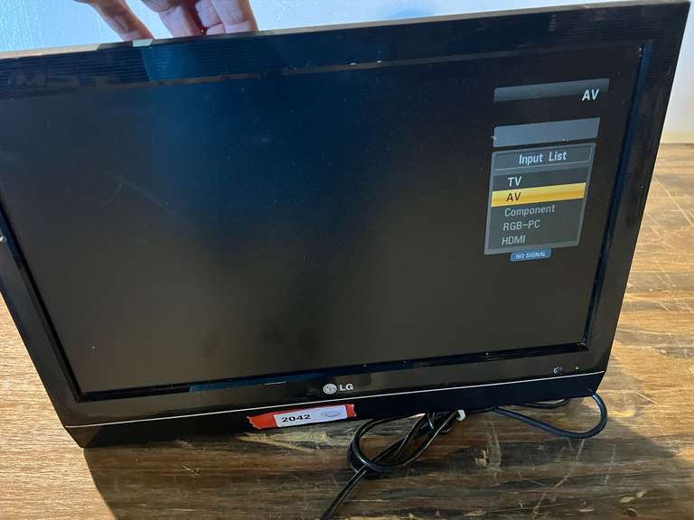 LG 20” TV, powers up, see pictures for details. image