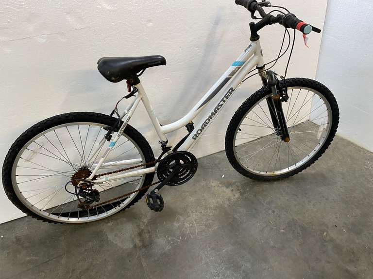 Granite Peak Roadmaster bicycle, see pictures for details. image