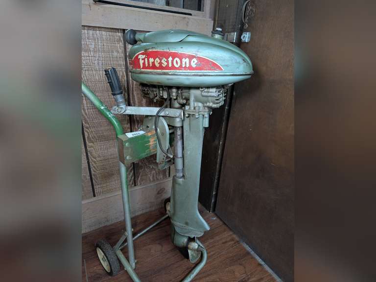 EARLY (1947- 1957) FIRESTONE 3.6 HORSEPOWER OUTBOARD MOTOR, DOES NOT INCLUDE CART image