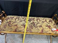 LR… Vintage, ornate bed bench, see pictures for details.