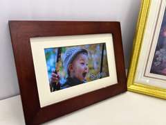 LR… Digital picture frame, and framed floral print art, see pictures for details.