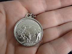 COIN COLLECTOR BOX & CONTENTS - INCLUDES HEAVY METAL SHERIFF BADGE, CROSS NECKLACE, C-5 AIR FORCE MEDALLION & MORE