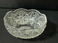LR… Vintage cut glass, scallop saw tooth edge bowl, believed to be vintage Imperial glass, see pictures for details.