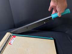 LR…Guillotine paper cutter, see pictures for details.