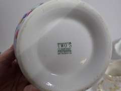 Vintage Porcelain & Ceramics