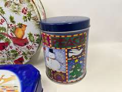 LR… Assorted seasonal tins, four pieces, see pictures or details.