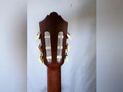 Yamaha C-40 Acoustic Guitar