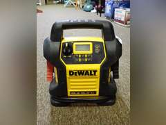 DeWalt 1400A 120 PSI Jump Starter