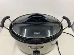 LR… Hamilton Beach crockpot with lift out crock, powers up, see pictures for details.