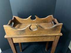 LR… Vintage butler’s tray table, see pictures for details.