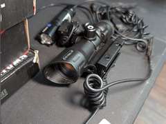 TACTICAL RIFLE MOUNT FLASHLIGHTS AND SIGHT, BOXES ONLY CONTAIN ALLEN WRENCHES / ACCESSORIES