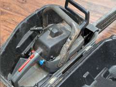 18-IN CRAFTSMAN CHAINSAW WITH CASE