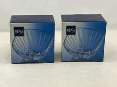 LR… Mikasa small serving candy/nut bowls, set of two, both come in original boxes, see pictures for details.