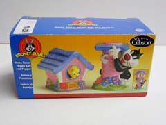 Looney Tunes Home Tweet Home Salt and Pepper Shaker Set by Gibson