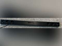 LR… LG sound bar with remote, powers up, see pictures for details.
