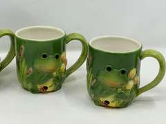 LR… Ceramic frog mugs, set of four, see pictures for details.