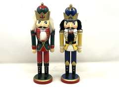 LR… Wooden nutcrackers, set of two, see pictures for details.