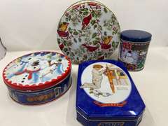 LR… Assorted seasonal tins, four pieces, see pictures or details.