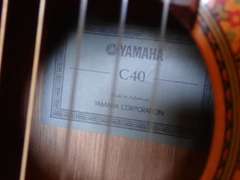 Yamaha C-40 Acoustic Guitar