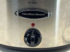 LR… Hamilton Beach crockpot with lift out crock, powers up, see pictures for details.