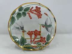 LR…Hummingbird and honeysuckle hand painted glass plate with ruffled edge and gold trim, believed to be Lefton, comes with plate stand, see pictures for detail details.