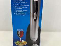 LR… Electric wine bottle opener, comes in original box, working condition unknown, see pictures for details.