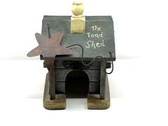 LR…”The Toad Shed” garden decor, see pictures or details.