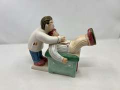 LR…Lotus “doctor” and “patient” teapot, see pictures or details.