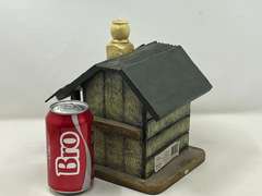 LR…”The Toad Shed” garden decor, see pictures or details.