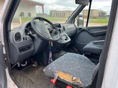 2004  SPRINTER (DODGE OR FREIGHTLINER)  Sprinter