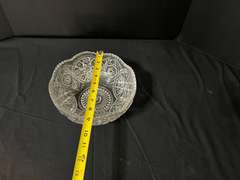 LR… Vintage cut glass, scallop saw tooth edge bowl, believed to be vintage Imperial glass, see pictures for details.