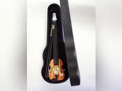 Elgin Collectible Miniature Guitar and Violin Clock Set