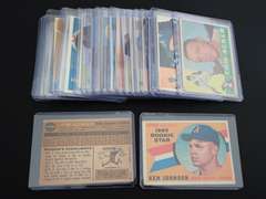 1960 TOPPS BASEBALL CARDS IN TOP LOADERS
