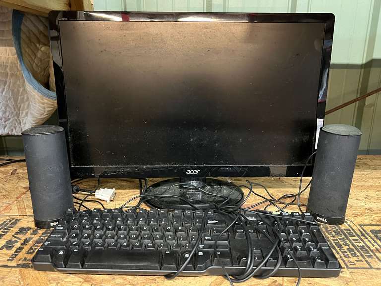Acer 22” monitor, powers up, working condition unknown, also comes with a Dell keyboard and two Dell speakers, working condition unknown, see pictures for details. image