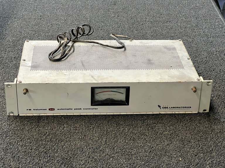 FM Volumax automatic peak controller, from CBS Laboratories, working condition unknown, see pictures for details. image