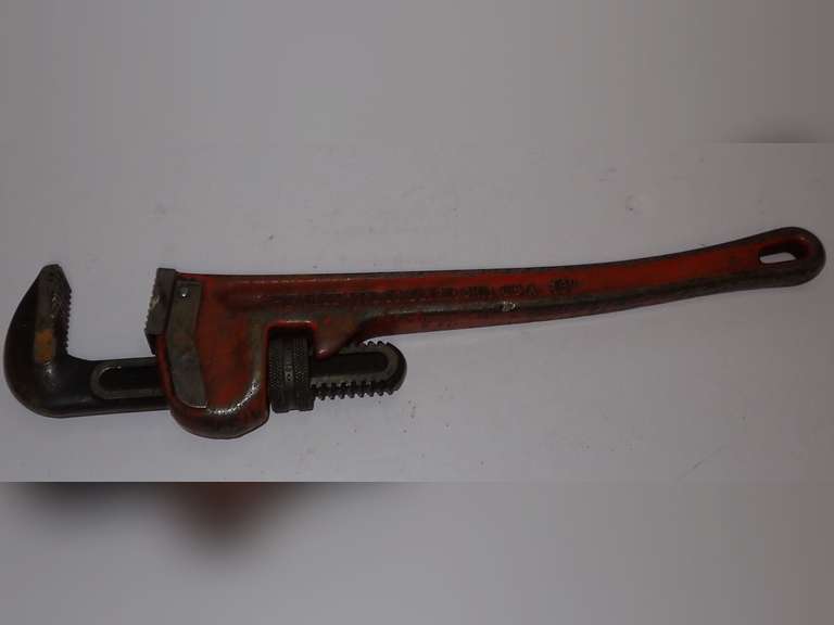 RIDGID Heavy Duty 18" Pipe Wrench - Elyria, Ohio, USA image