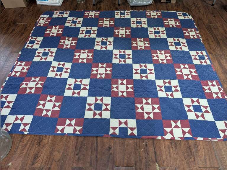 FULL SIZE QUILT image