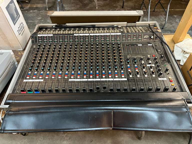 Peavey MK IV 16-channel professional mixing console housed in a flight case. Powers up, working condition unknown, see pictures or details. image
