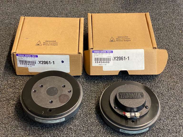 Yamaha JAY-2061 horn driver, which is a component used in various Yamaha Club Series speakers, such as the SM15V. Set of two, see pictures for details. image